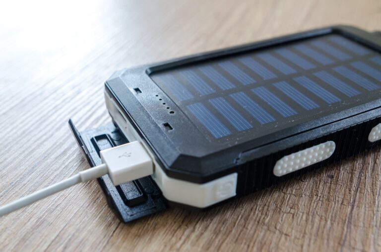 Solar Powered Electronics: The Future of Sustainable and Smart Technology