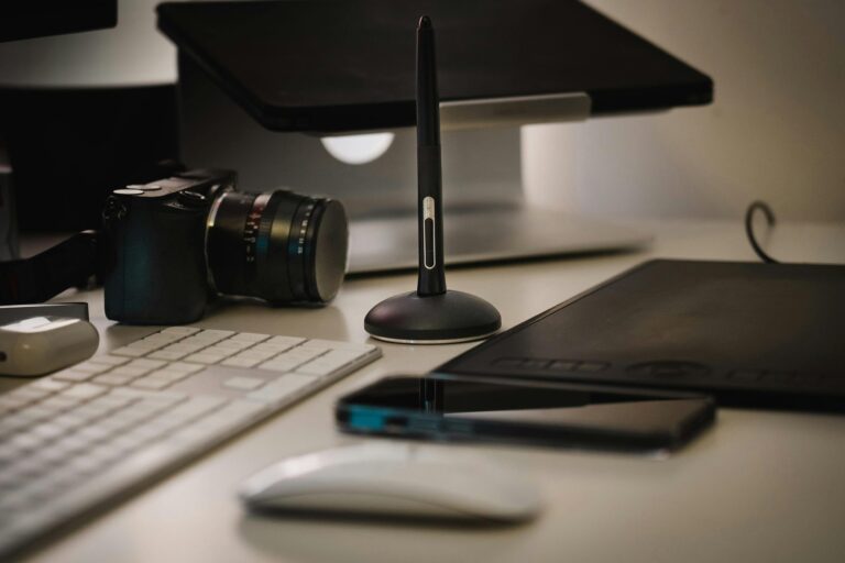 Home Office Electronics: Essential Technology for a Productive and Modern Workspace