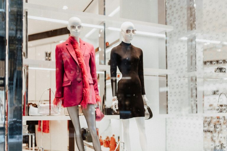 Luxury Fashion Trends: The Evolution of Modern Style and High-End Fashion